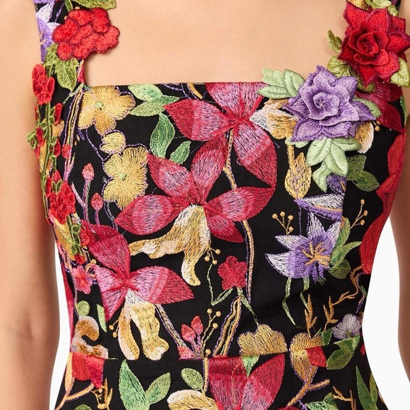 ELLIATT Talia Mini Dress Black Floral Wedding Guest Cocktail Party size XS - Picture 10 of 12